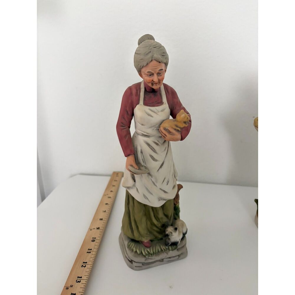 vtg HOMCO porcelain farmer woman figurine with cat and dog